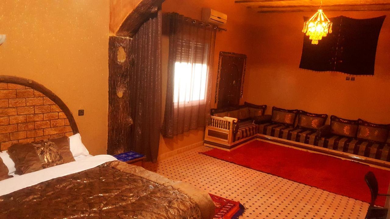 Отель Kasbah Meteorites Imi n'Ouzrou Экстерьер фото