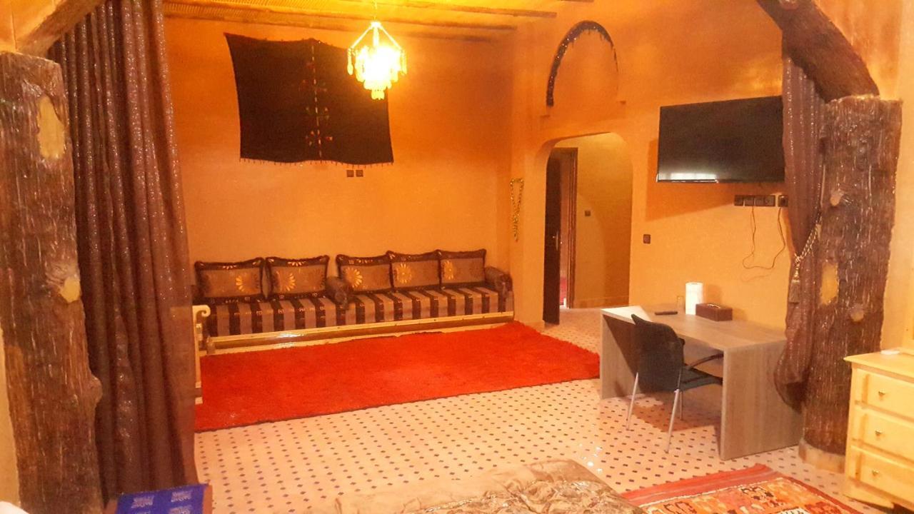 Отель Kasbah Meteorites Imi n'Ouzrou Экстерьер фото